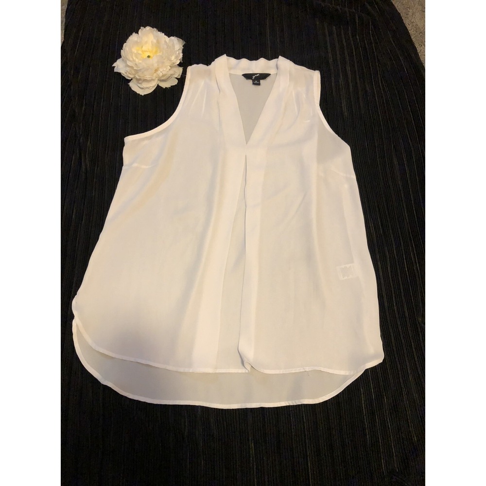 GNW Women's - Medium - White - Sheer - Sleeveless Blouse - Longer In Back